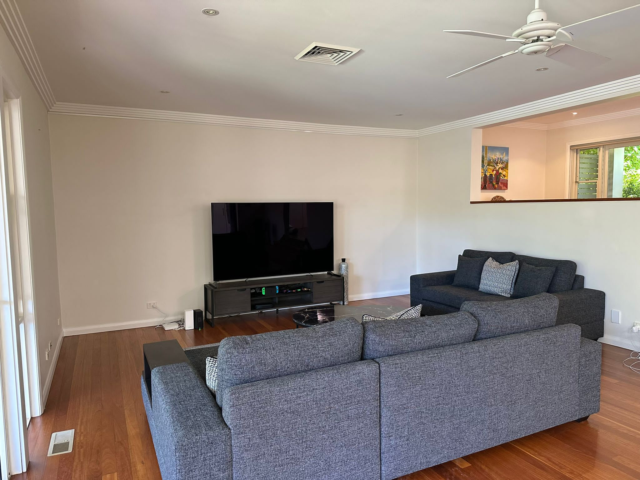 NEW COUNTRY AND NEW HOME FULL Source and stage all furniture and services
