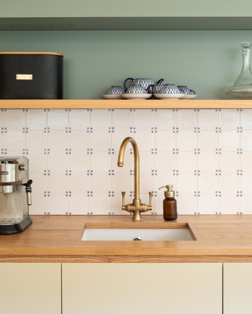 White Retro Kitchen Backsplash in Beige Cabinets - Revamp Your Space with Ideas