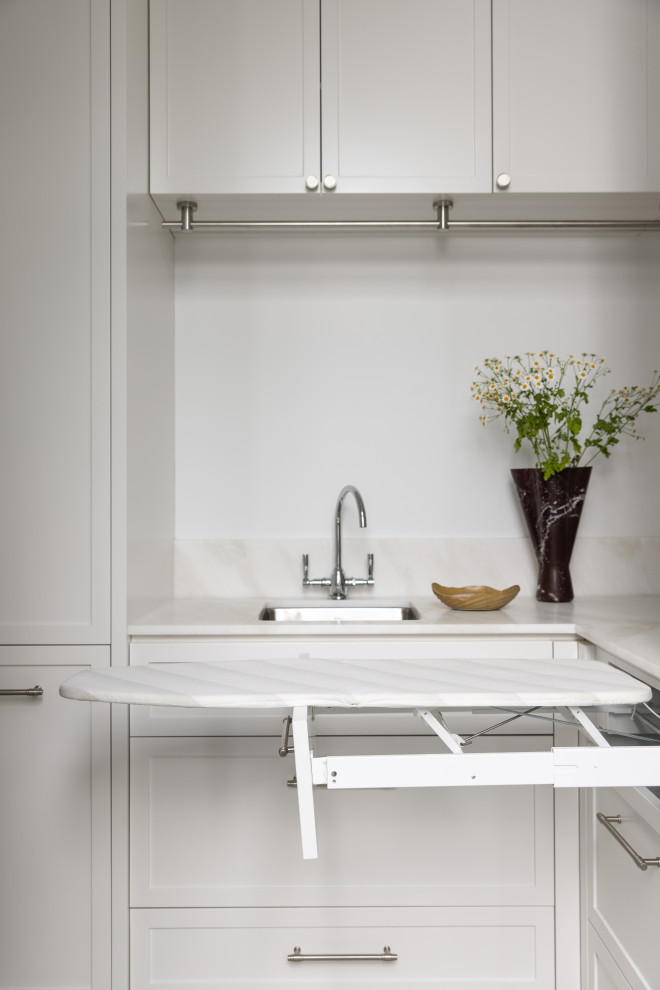 Photo of a transitional laundry room in Sydney.