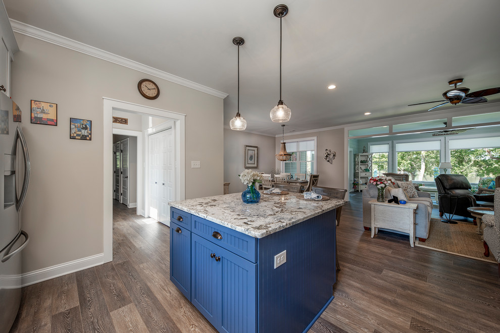 Kitchen - transitional kitchen idea