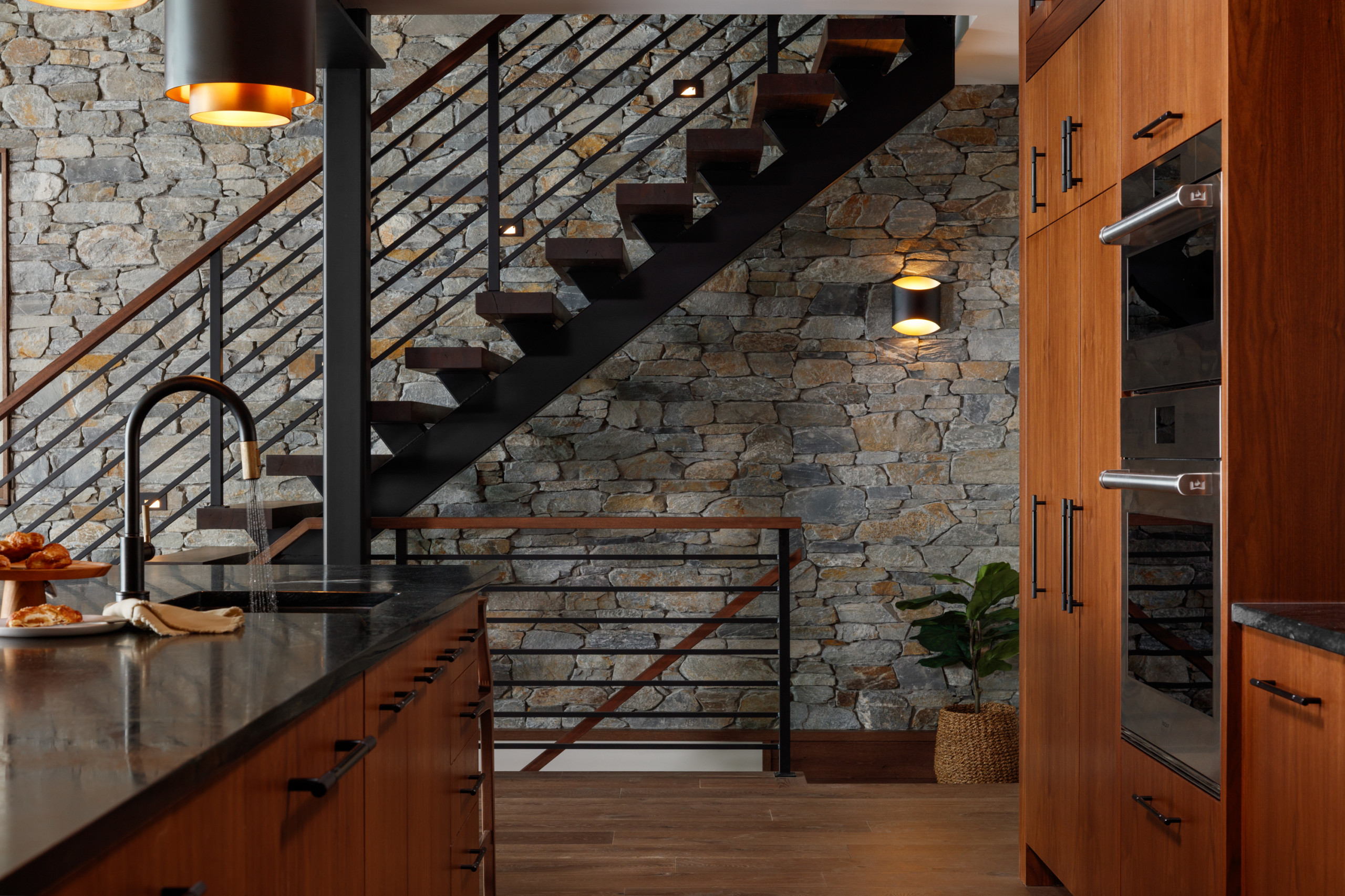 Mid-Century Mountain Retreat