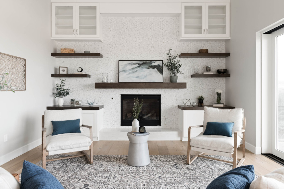 Home design - transitional home design idea in Las Vegas