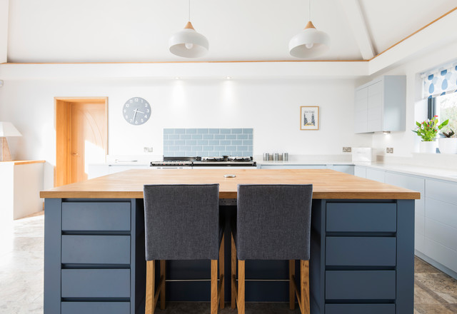 Handleless Kitchen modern-kitchen