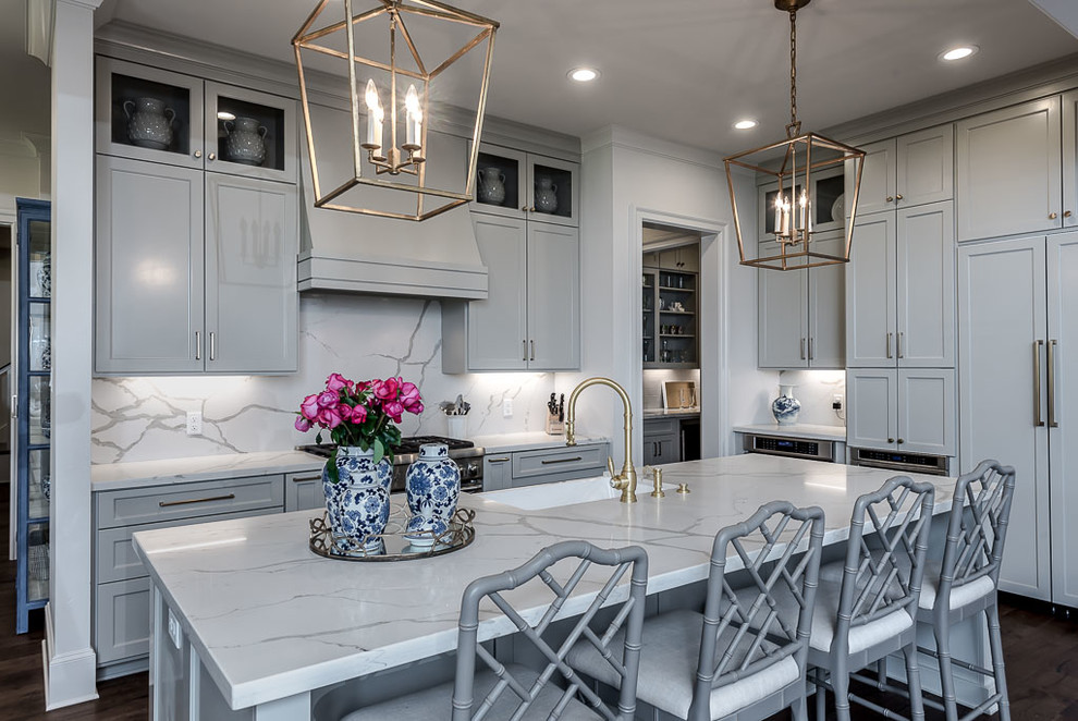 Inspiration for a transitional kitchen remodel in Austin