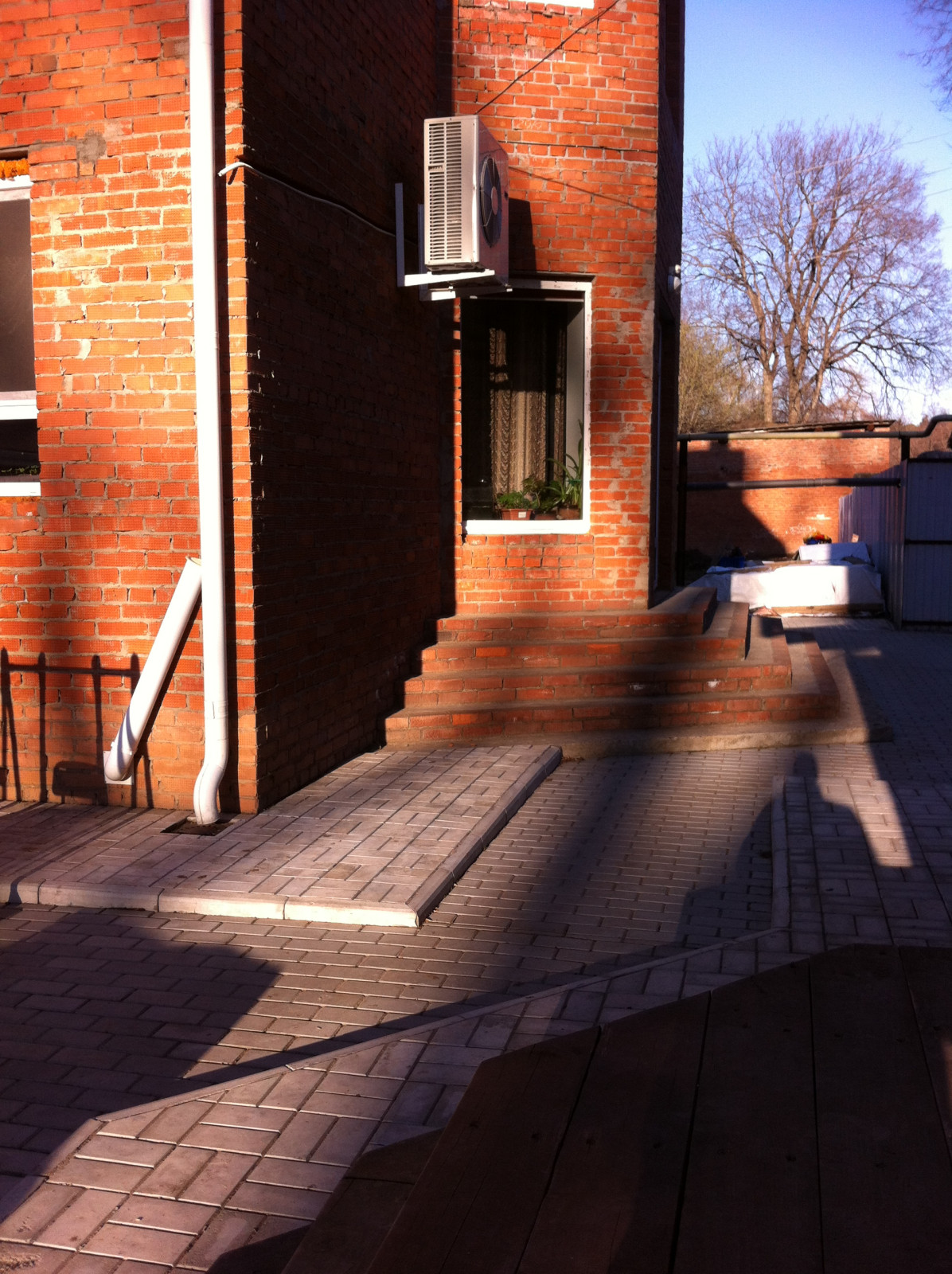 Каменная облицовка дома в городе Сарапул