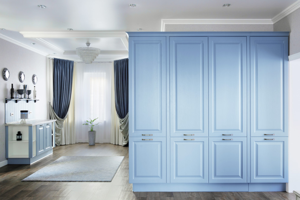 Кухня и прихожая в частном доме в Пензе