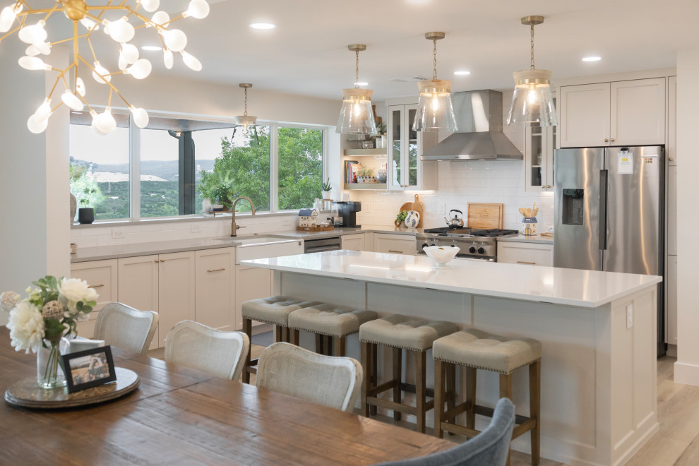 6302 Lynn Lane - Reit Above It All