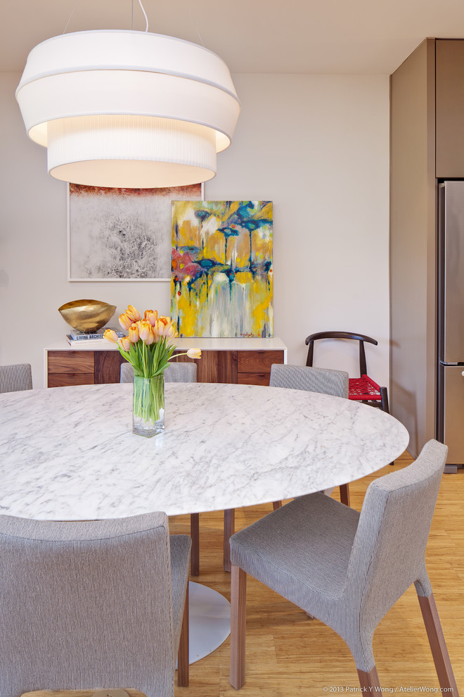 This is an example of a modern dining room in Austin.