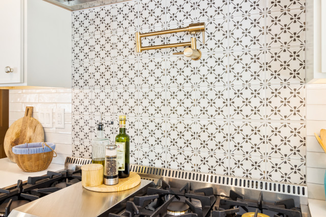 Functional & Bright Kitchen Remodel di-transizione-cucina