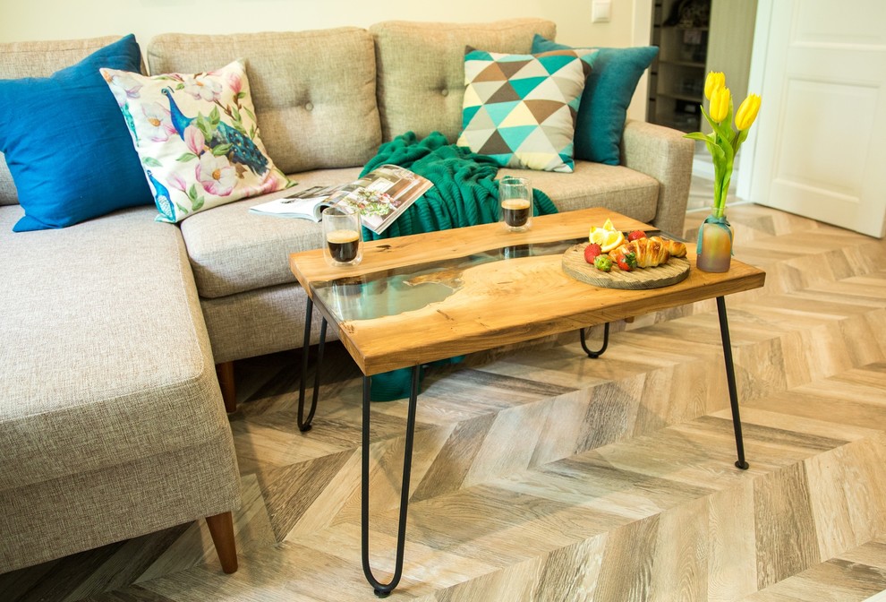 Журнальный стол-река Карагач