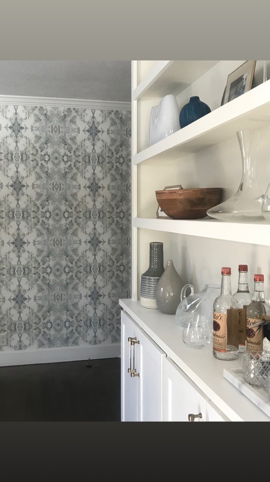 Transitional home design photo in Bridgeport