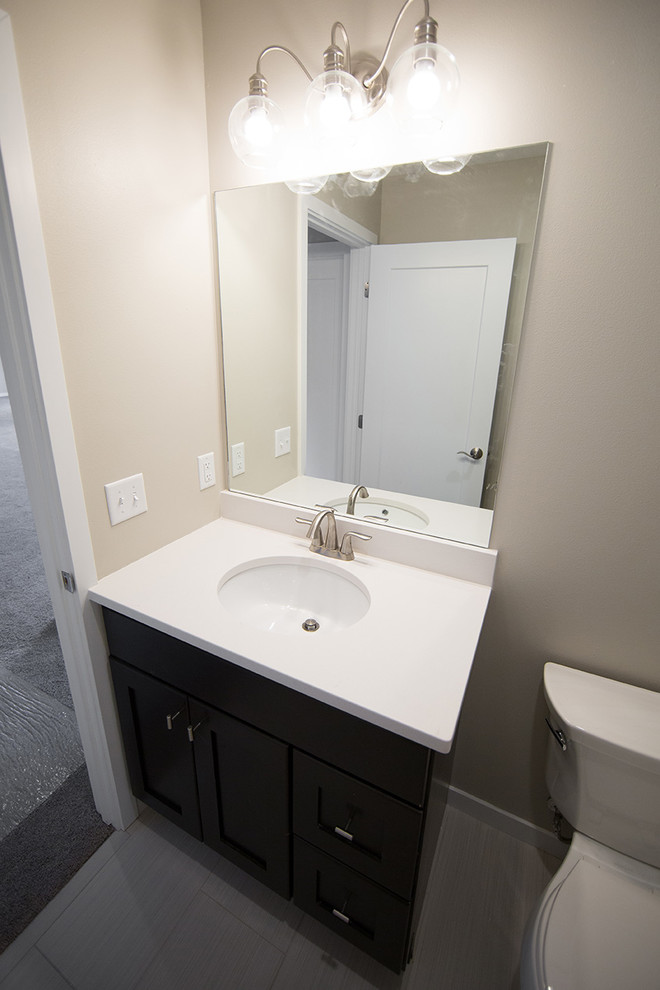 Transitional bathroom photo in Cedar Rapids