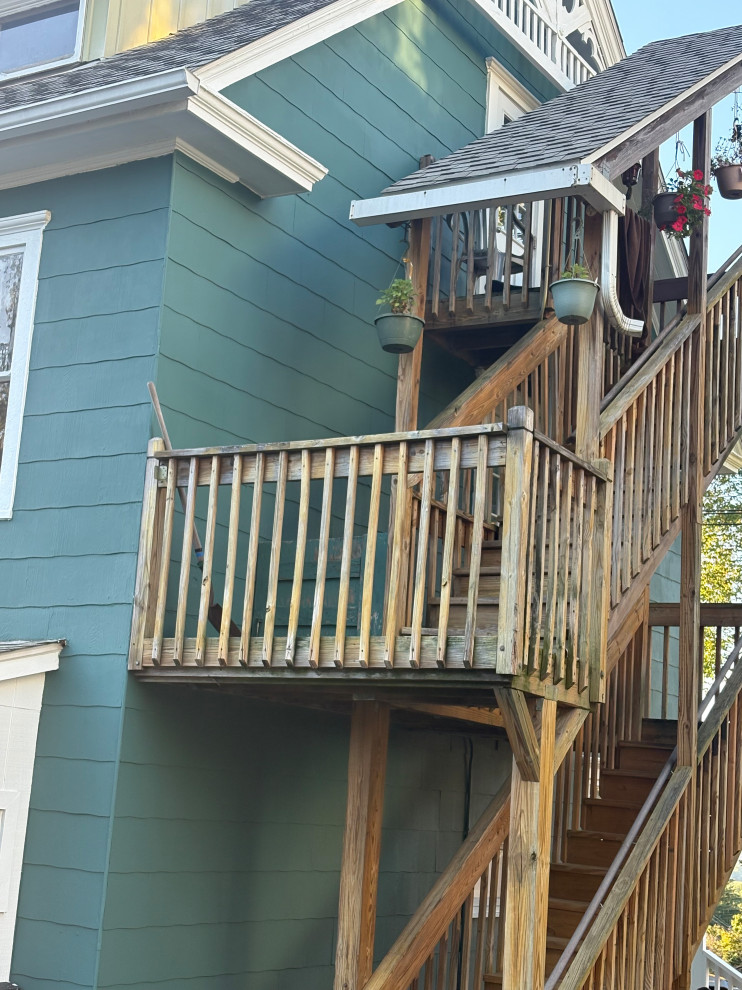 Residential Exterior House Painting & Siding Prep