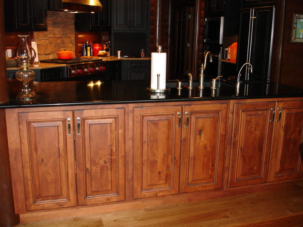 Kitchen - rustic kitchen idea