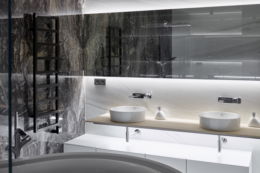 м Пироговская