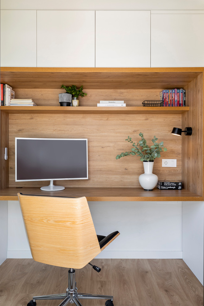Idéer för att renovera ett minimalistiskt arbetsrum