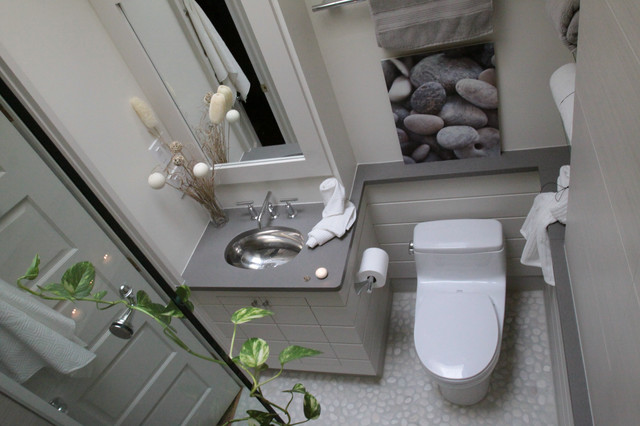 Creative Small Bath contemporary-bathroom