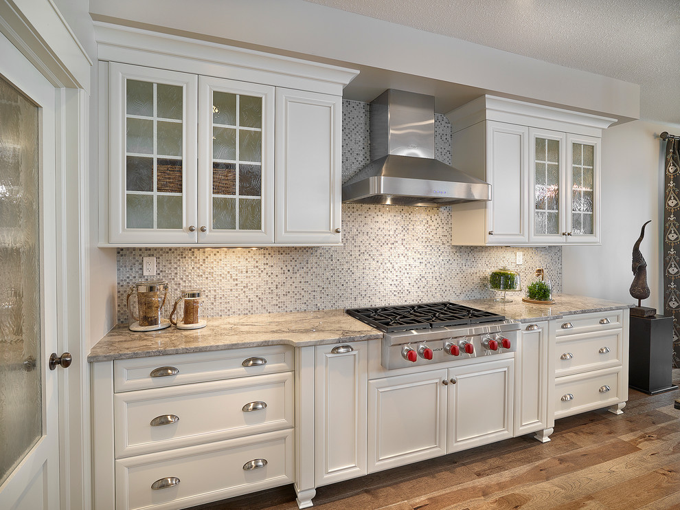 Inspiration for a rustic home design remodel in Edmonton