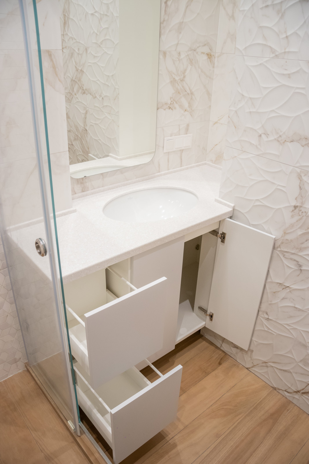 Многоугольная тумба под раковину ванную комнату