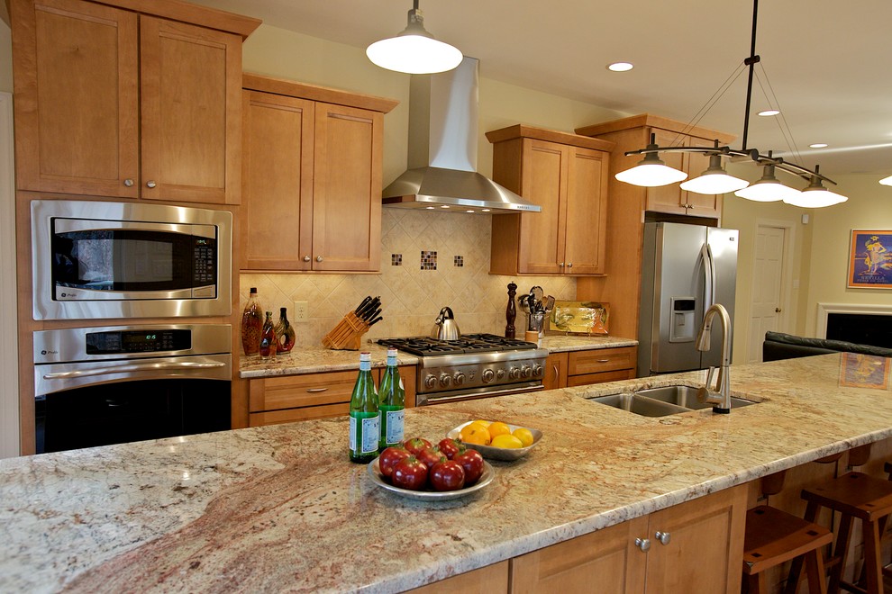 Inspiration for a transitional kitchen remodel in Raleigh