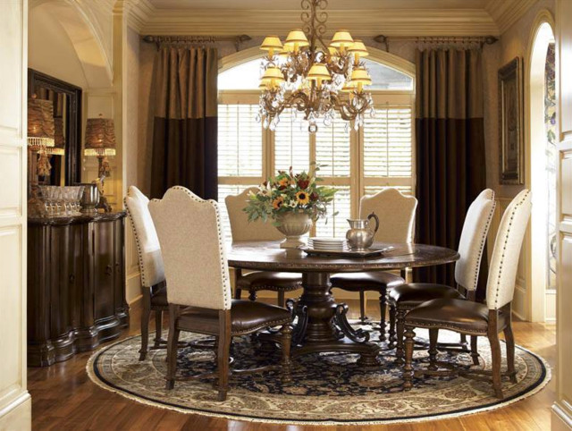 Interior Designs klassisch-esszimmer