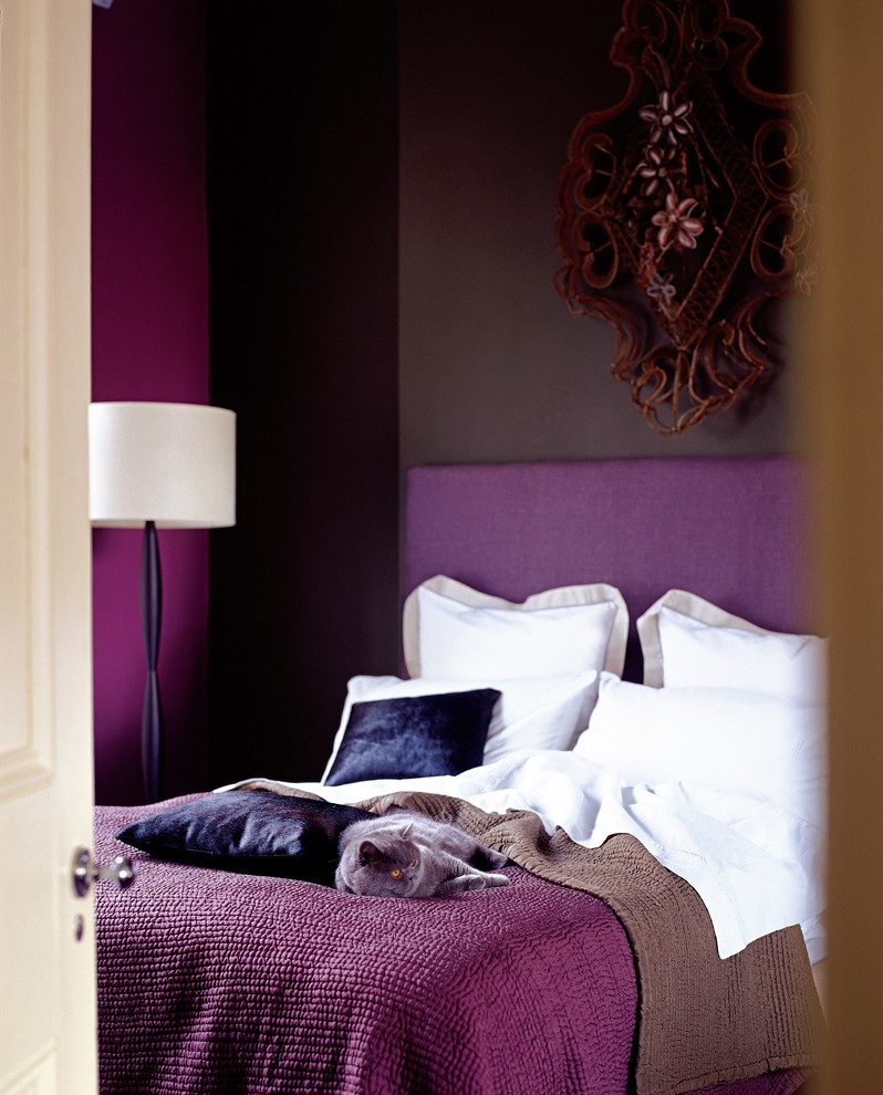 Design ideas for a traditional bedroom in Berkshire.