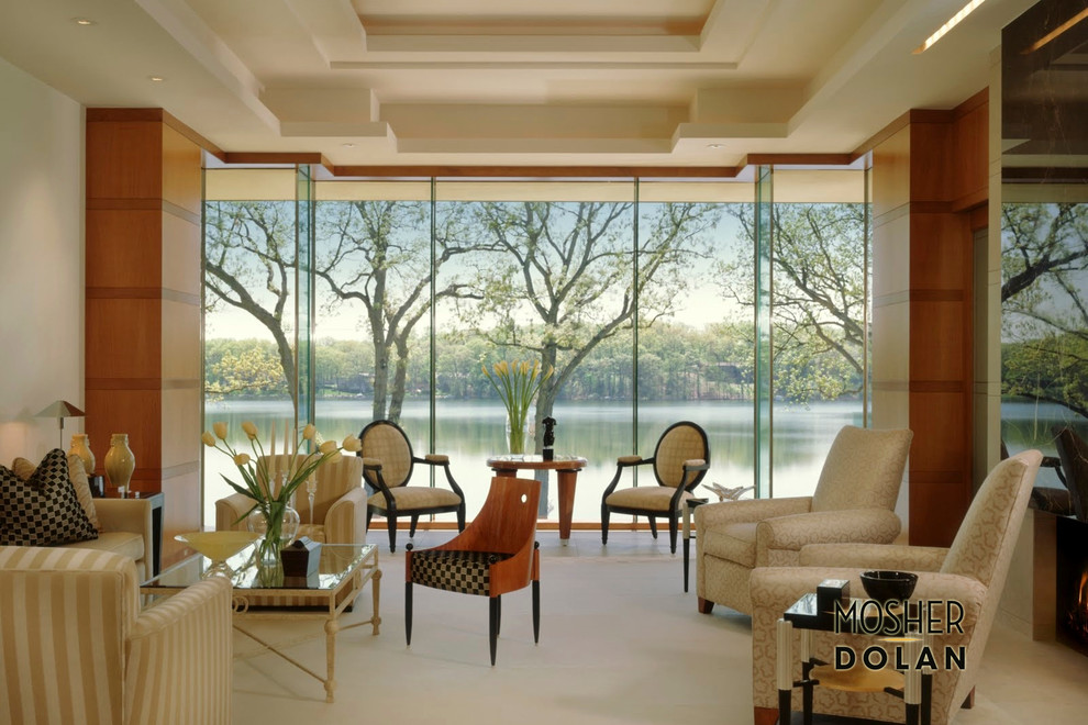 Inspiration for a transitional home design remodel in Detroit