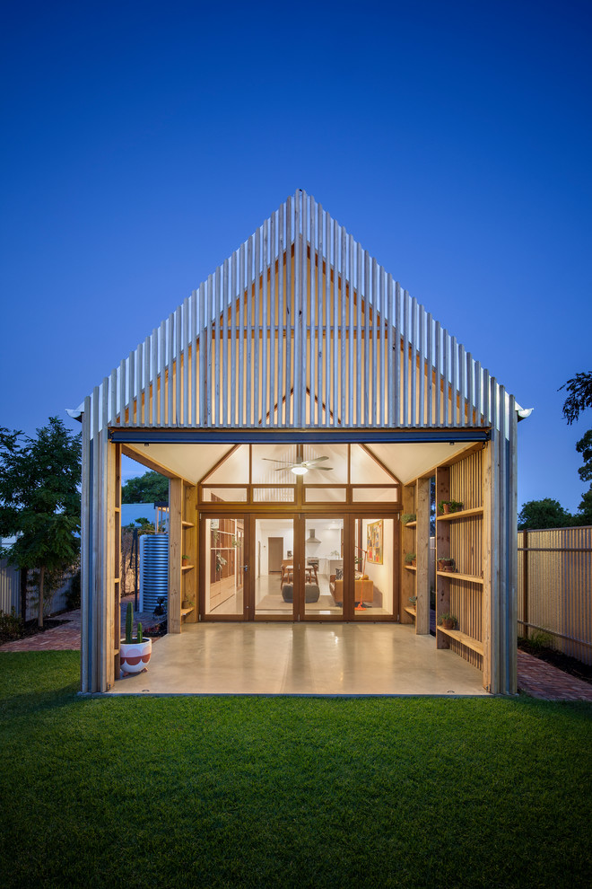 This is an example of a contemporary verandah in Adelaide.