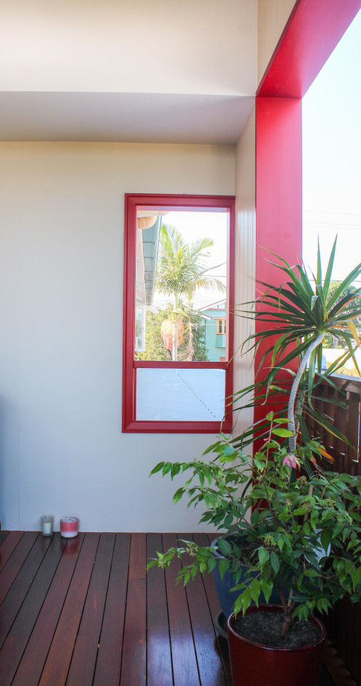 Design ideas for a contemporary verandah in Brisbane.