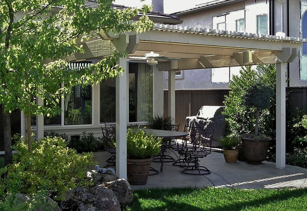 Painted wood patio cover - Sacramento - by Earthline ...
