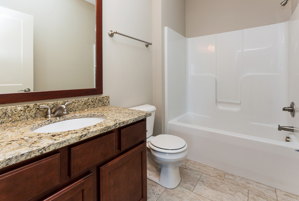 Home design - transitional home design idea