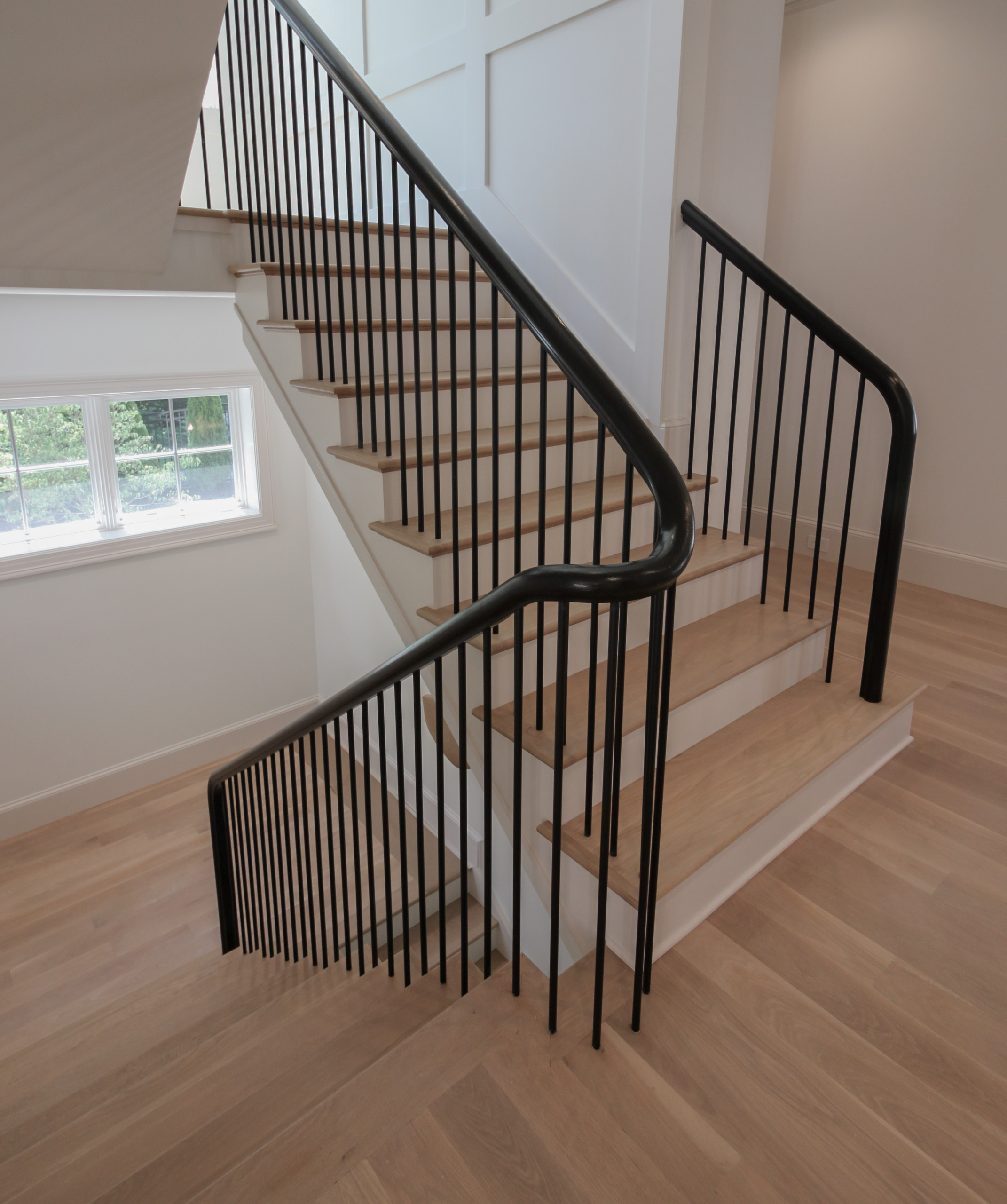 88_Clean & Modern Staircase, Arlington VA 22207
