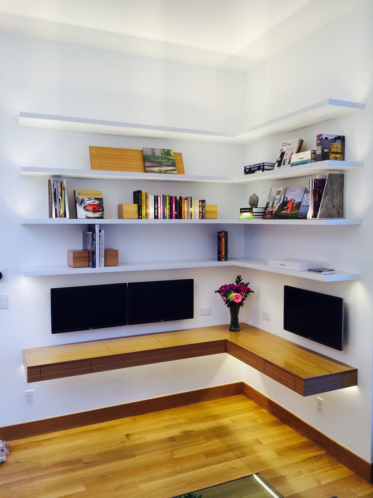 Photo of a modern home office in Denver.