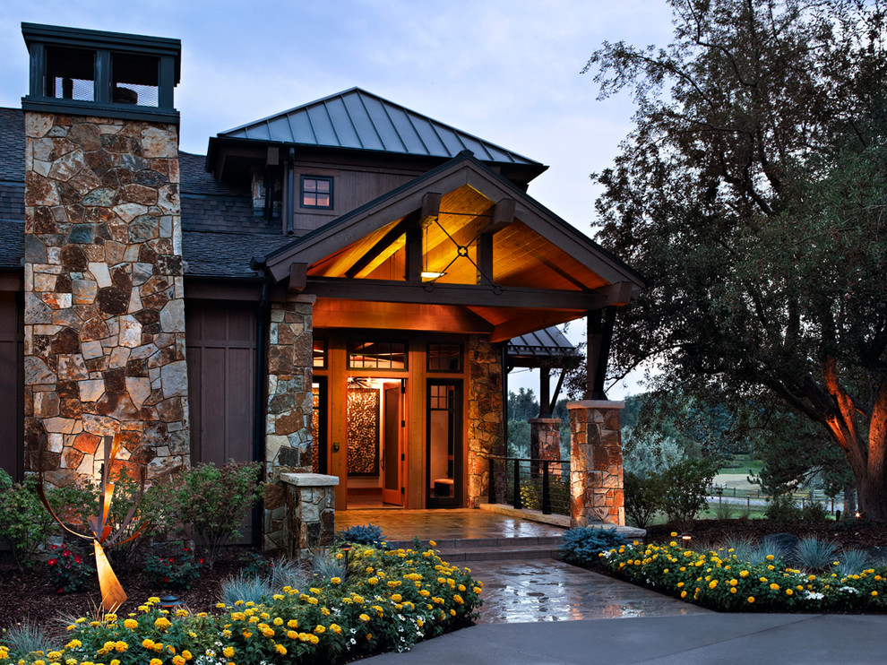 Design ideas for a traditional two-storey exterior in Denver.