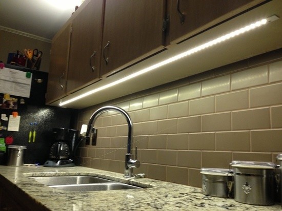 Hardwired vs. Plug-in Under Cabinet LED Lighting