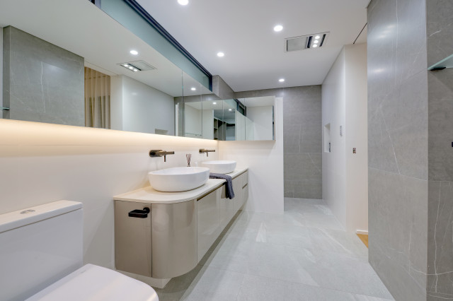 THE HIDEAWAY RETREAT contemporary