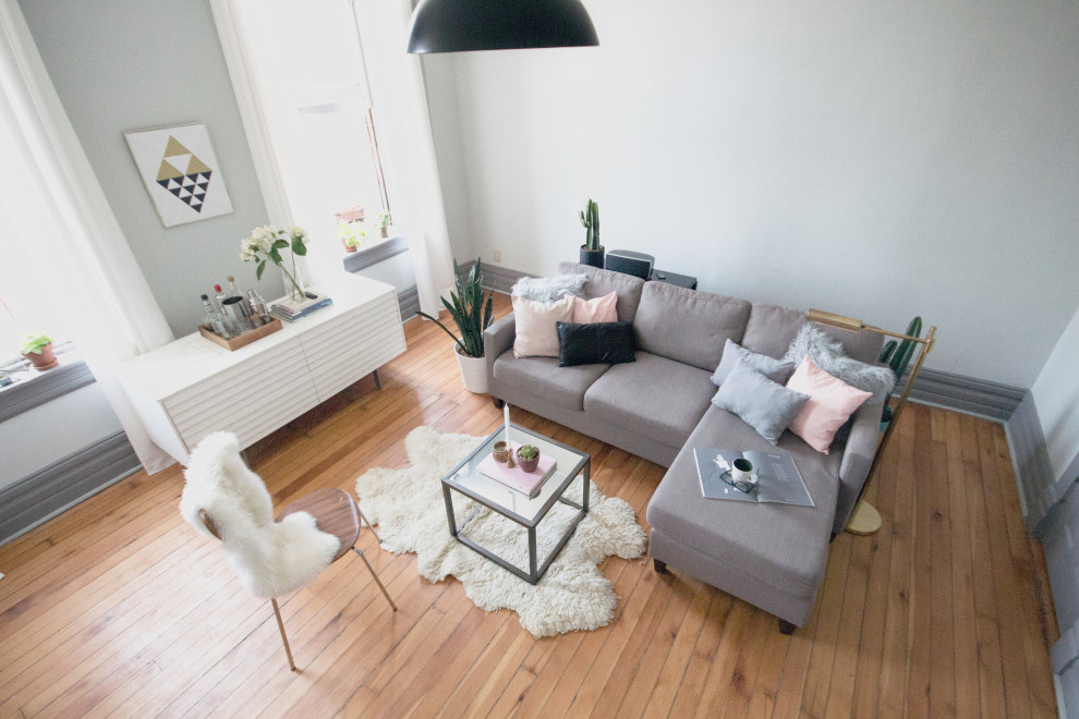 A primarily white space gets a northernly touch with earth accent pieces, such a