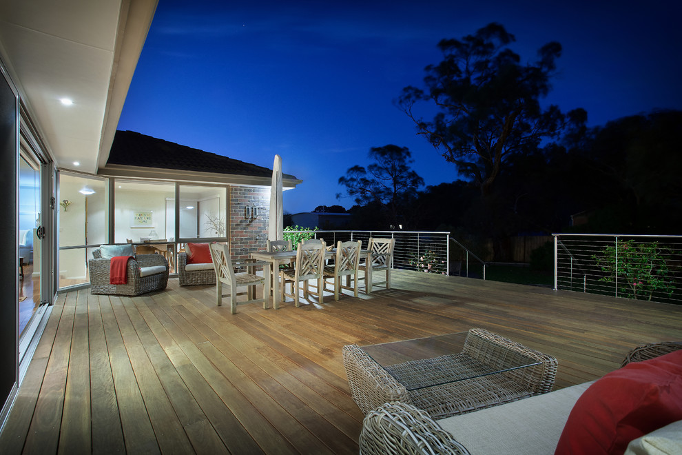 Contemporary deck in Melbourne.