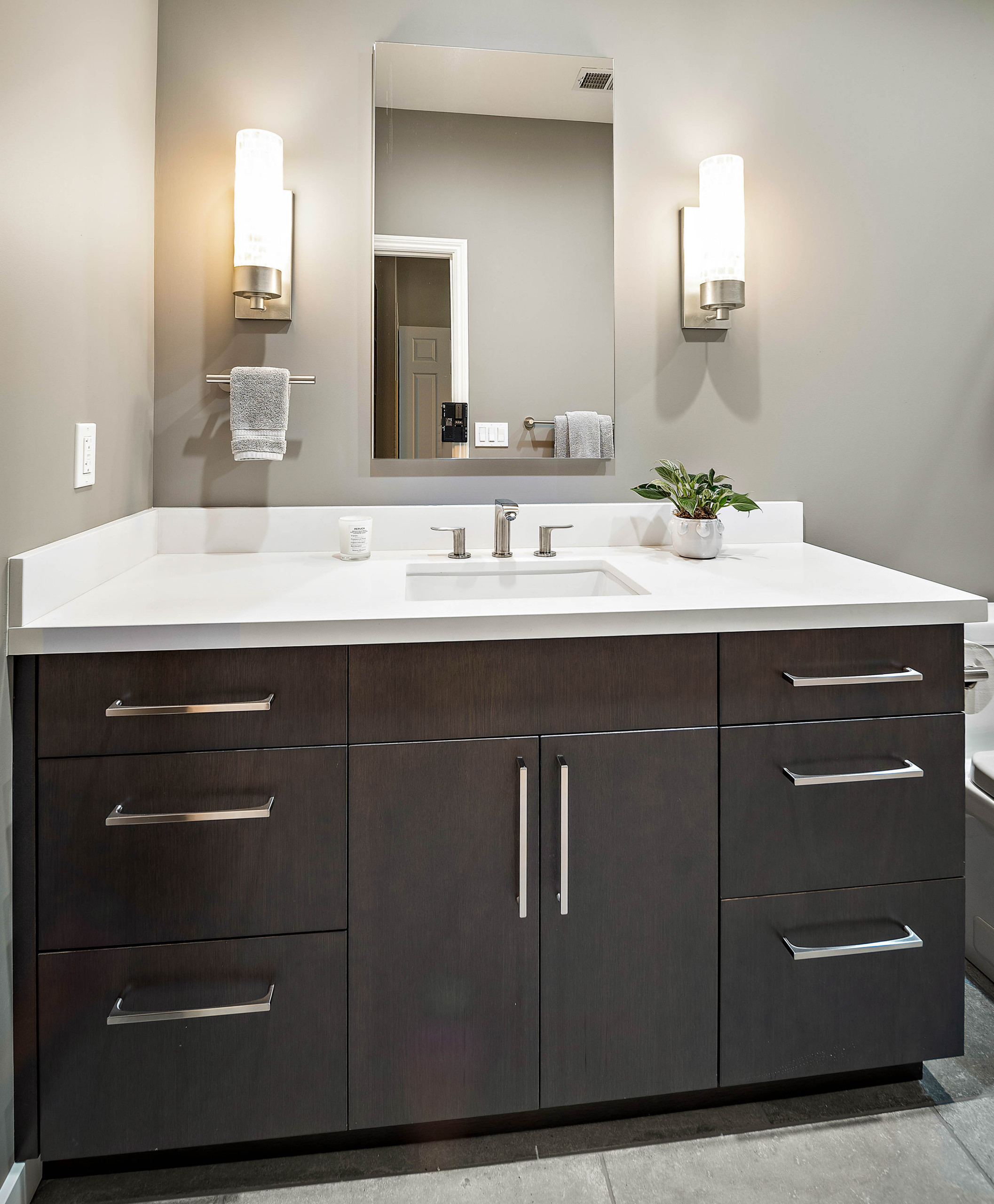 Novato |  Contemporary Bathroom Remodel