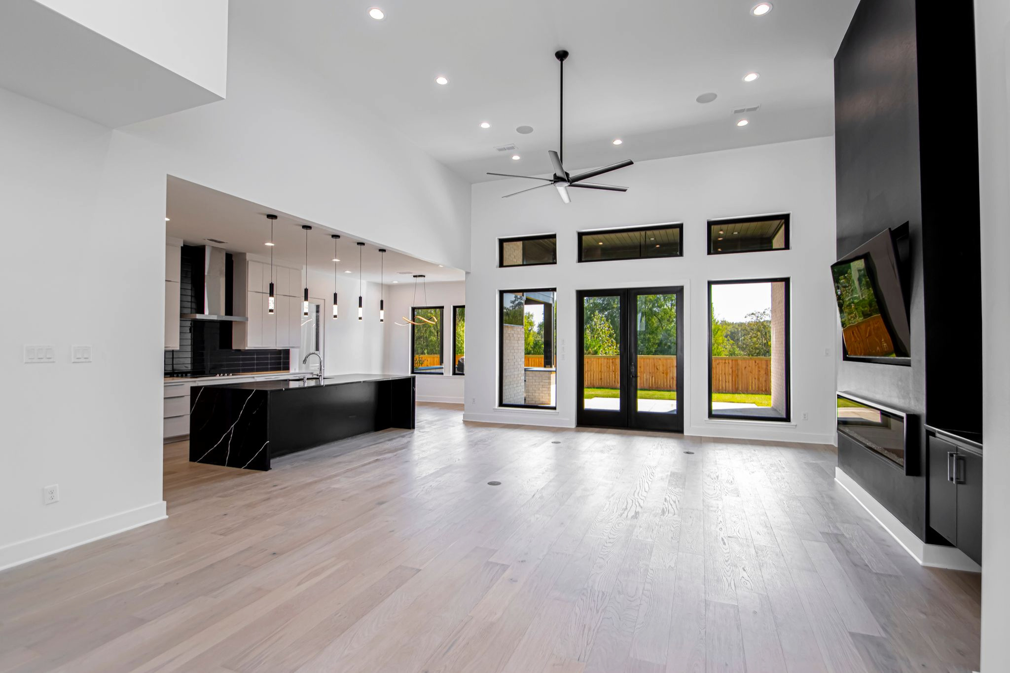 Maumelle Modern Build