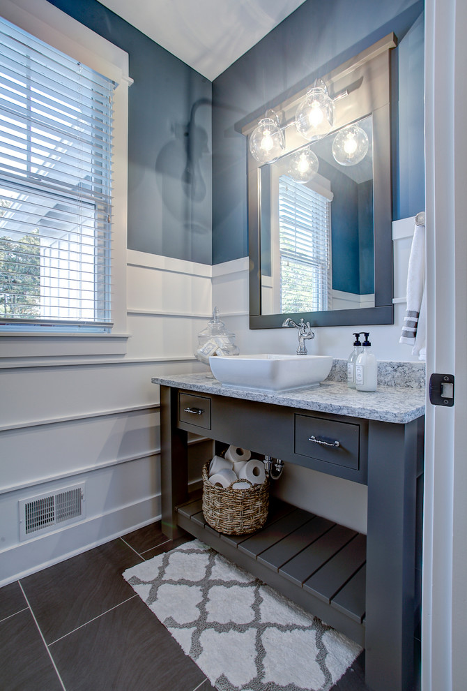 Photo of a transitional bathroom in Grand Rapids.