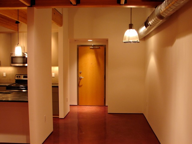Blue Line Apartment industrial-eingang