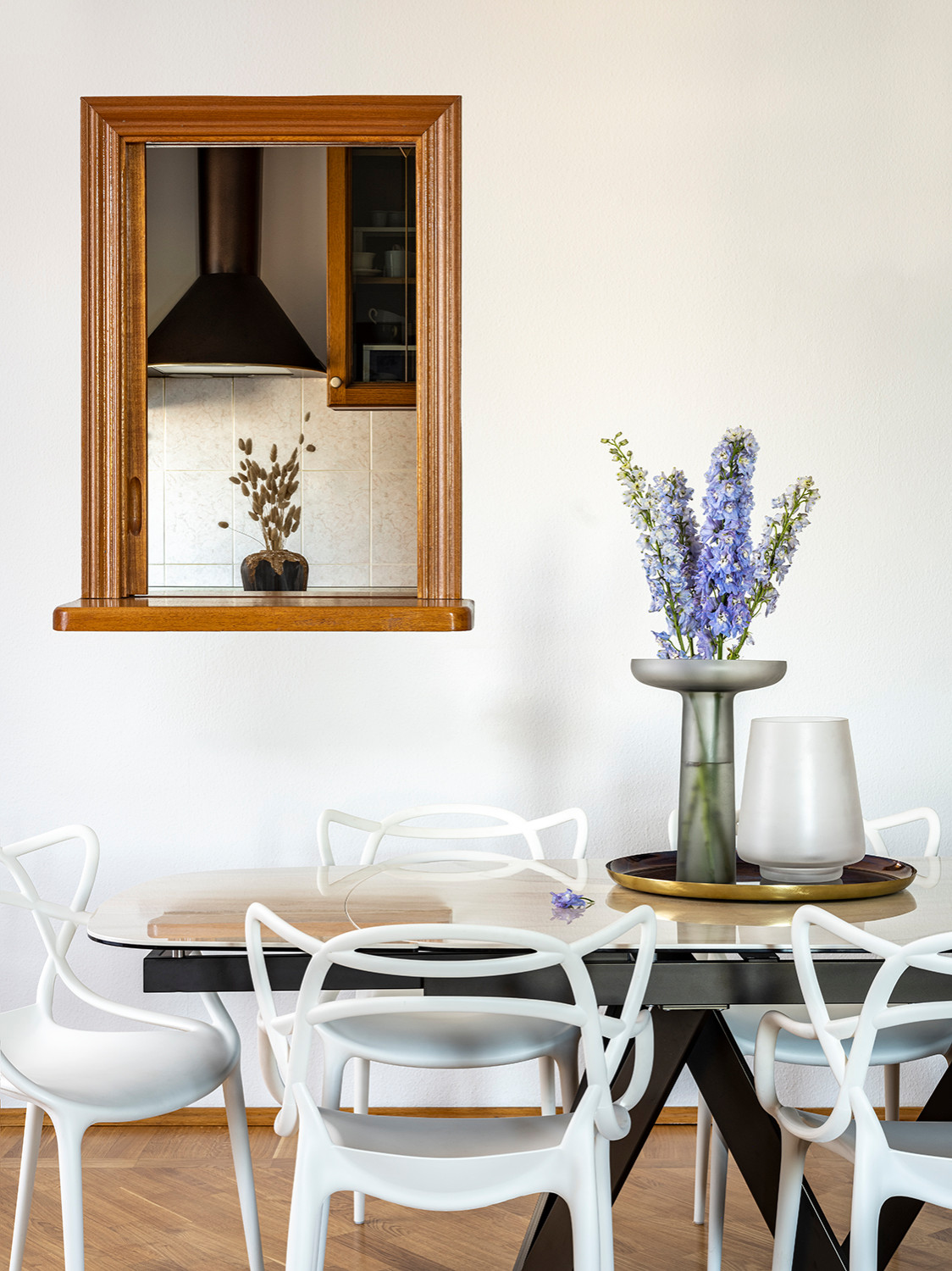 Квартира в синих тонах с видом на Храм Христа Спасителя