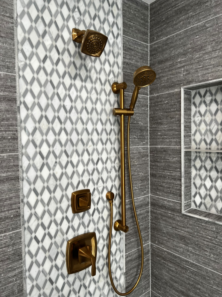 Carol Stream Master Bathroom