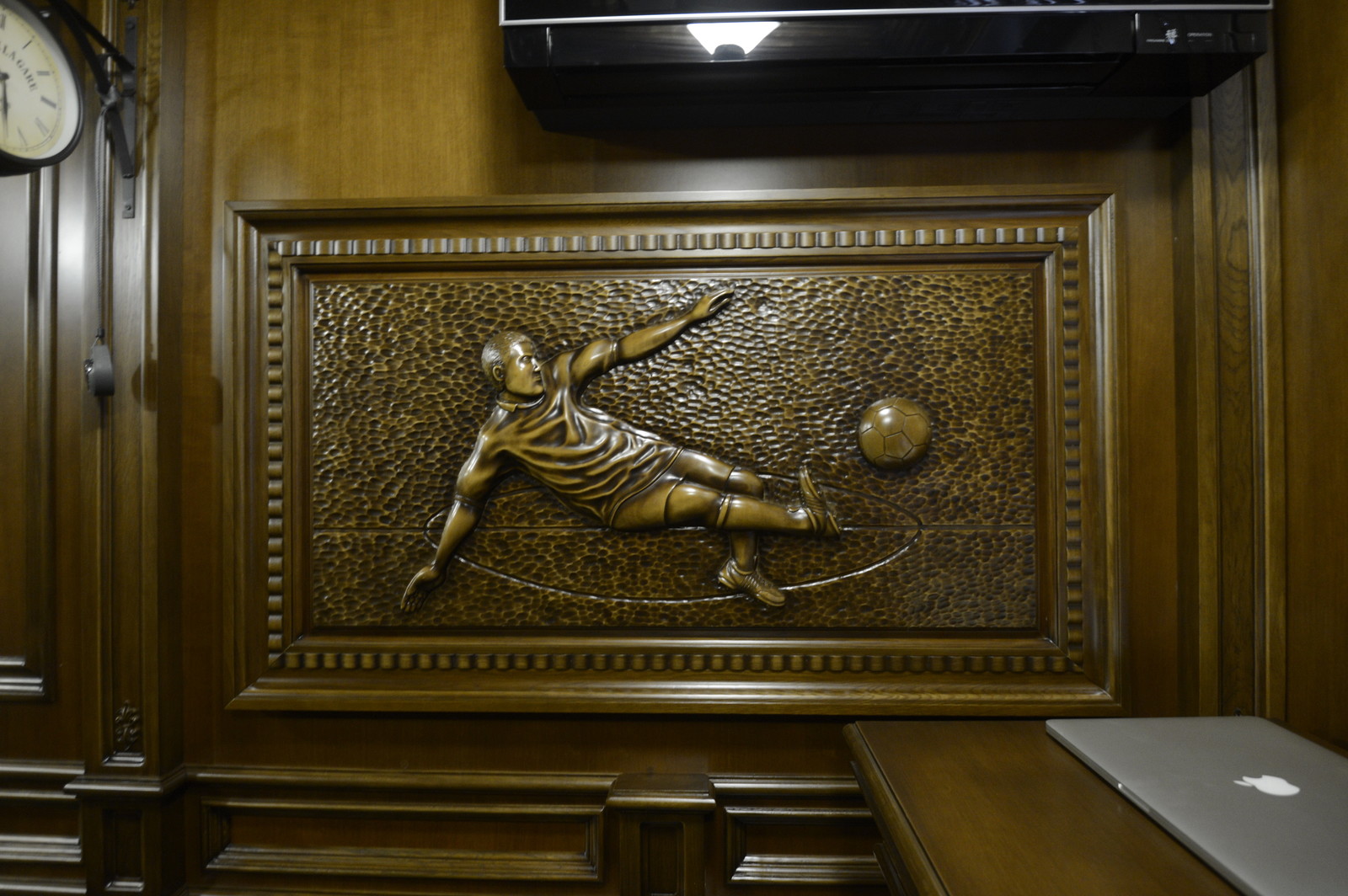 Кабинет для футбольного болельщика