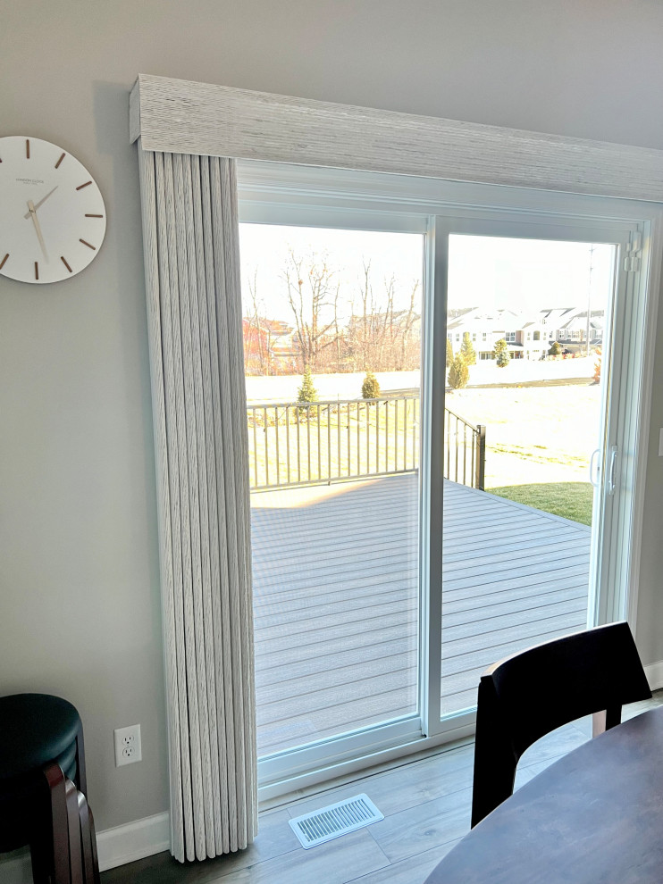Vertical Woven Wood Shade with Self Valance (Averte)