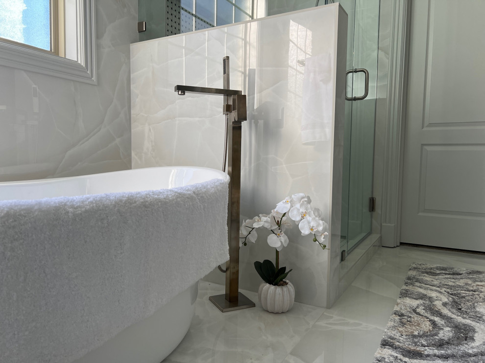 Elegant Fairvue Bathroom