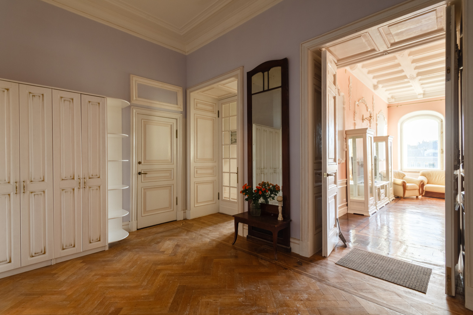 Вечные ценности ручной работы