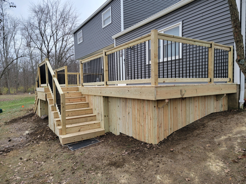 Deck with Metal Baluster Railing