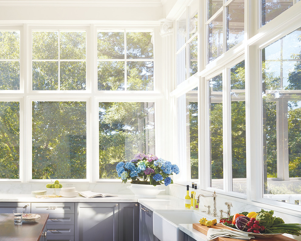 Transitional kitchen photo in Phoenix